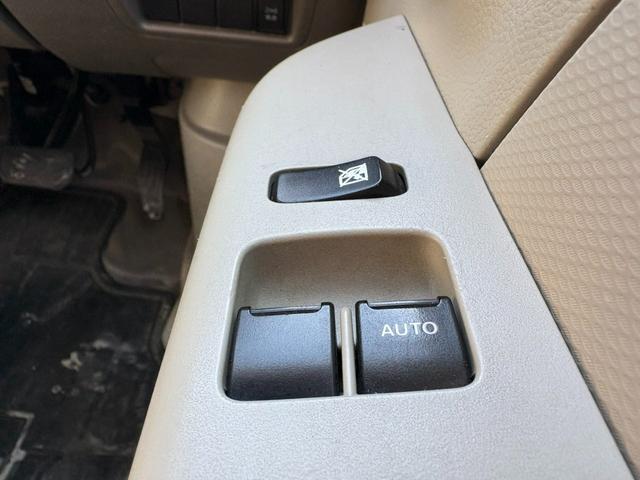 ミニキャブバン Ｇ　４ＡＴ　４ＷＤ　２ｎｄ発進　純正ラジオ　ＥＴＣ　前席パワーウィンドウ　マニュアルエアコン　純正キーレス（38枚目）