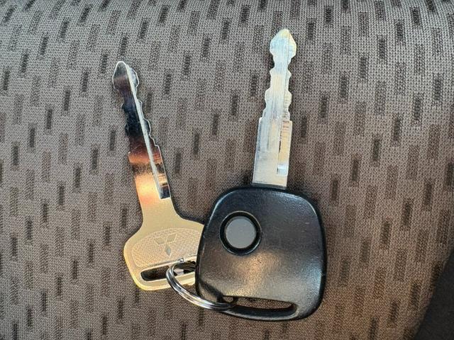 ミニキャブバン Ｇ　４ＡＴ　４ＷＤ　２ｎｄ発進　純正ラジオ　ＥＴＣ　前席パワーウィンドウ　マニュアルエアコン　純正キーレス（39枚目）