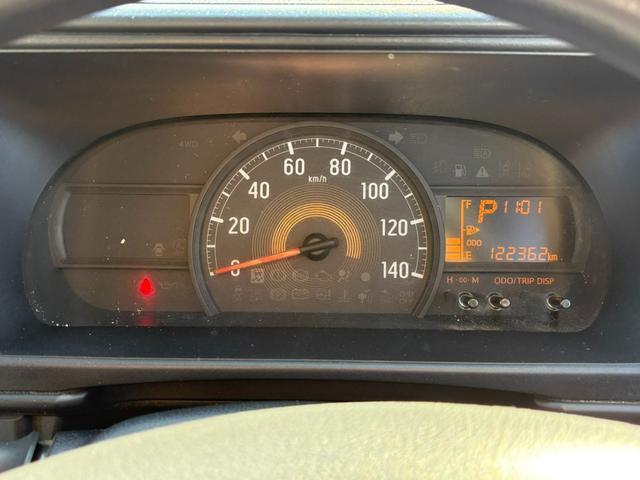 ハイゼットカーゴ ＤＸ　ＳＡＩＩＩ　４ＡＴ　衝突軽減ブレーキ　横滑り防止　アイドリングストップ　バックカメラ　マニュアルエアコン　前席パワーウィンドウ　純正キーレス（38枚目）