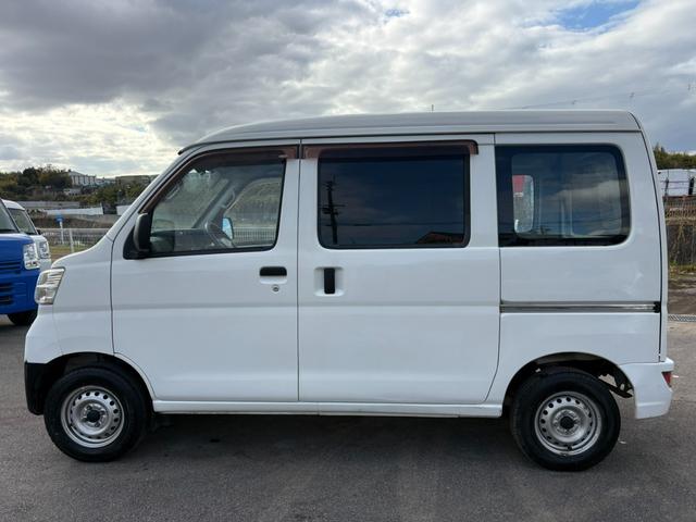 ハイゼットカーゴ スペシャル　４ＡＴ　アイドリングストップ　マニュアルエアコン　ＥＴＣ　キー（9枚目）