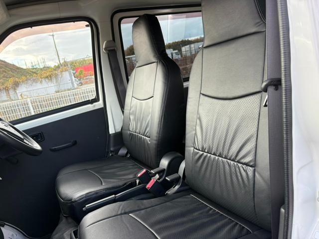 ハイゼットカーゴ スペシャル　４ＡＴ　アイドリングストップ　マニュアルエアコン　ＥＴＣ　キー（25枚目）