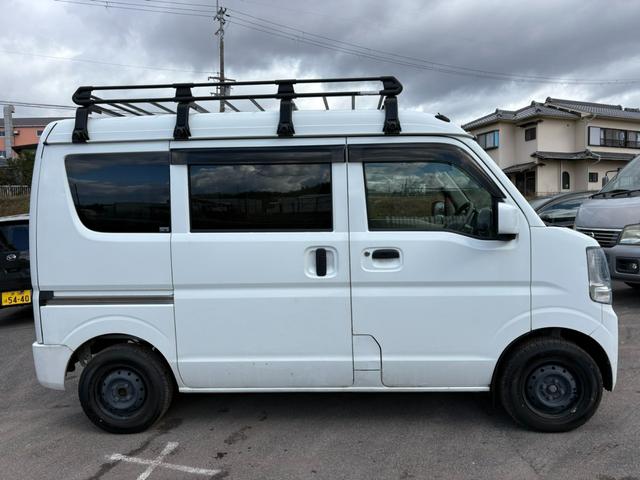 スクラム バスター　４ＡＴ　衝突軽減ブレーキ　横滑り防止　パーキングアシスト　社外ナビ　Ｂｌｕｅｔｏｏｔｈ接続　ラジオ　バックカメラ　ＥＴＣ　マニュアルエアコン　パワーウィンドウ　電格ミラー　純正キーレス（5枚目）