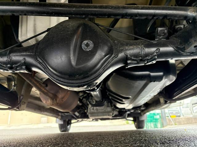 スクラム バスター　４ＡＴ　衝突軽減ブレーキ　横滑り防止　パーキングアシスト　社外ナビ　Ｂｌｕｅｔｏｏｔｈ接続　ラジオ　バックカメラ　ＥＴＣ　マニュアルエアコン　パワーウィンドウ　電格ミラー　純正キーレス（14枚目）