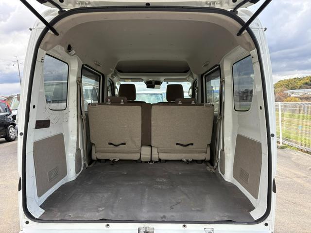 スクラム バスター　４ＡＴ　衝突軽減ブレーキ　横滑り防止　パーキングアシスト　社外ナビ　Ｂｌｕｅｔｏｏｔｈ接続　ラジオ　バックカメラ　ＥＴＣ　マニュアルエアコン　パワーウィンドウ　電格ミラー　純正キーレス（27枚目）