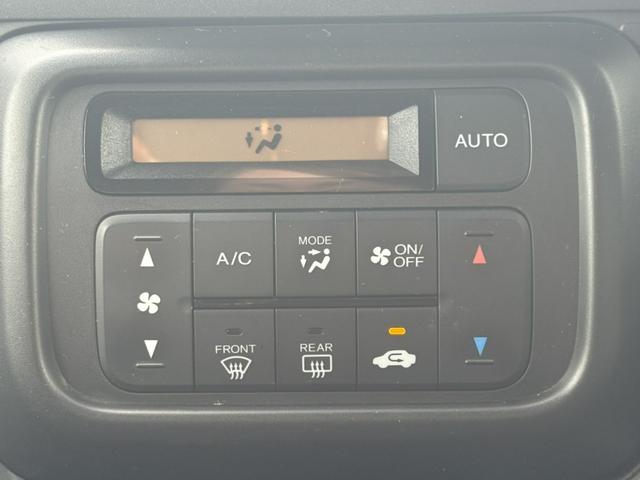 �I�[�g�G�A�R��