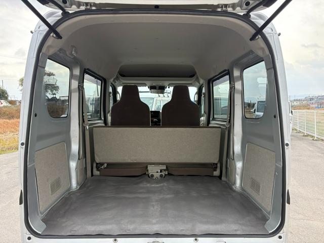 �y�g�����N�z���[�X�y�[�X���\���ɂ������܂��B�Q��ڂ�|���ăS���t�o�b�N�Ⓑ�ڕ���ςݍ��ނȂǎg�����͗l�X�B����E���W���[�Ɗ��􂢂����܂��B