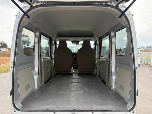 �y�g�����N�z���[�X�y�[�X���\���ɂ������܂��B�Q��ڂ�|���ăS���t�o�b�N�Ⓑ�ڕ���ςݍ��ނȂǎg�����͗l�X�B����E���W���[�Ɗ��􂢂����܂��B