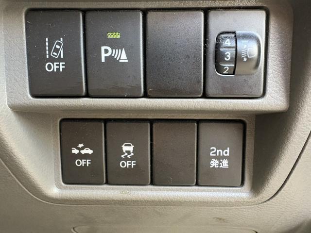 ＮＶ１００クリッパーバン ＤＸ　セーフティパッケージ　５ＡＧＳ車　衝突軽減ブレーキ　横滑り防止　パーキングアシスト　２ｎｄ発進　純正ラジオ　ＥＴＣ　マニュアルエアコン　純正キーレス（28枚目）