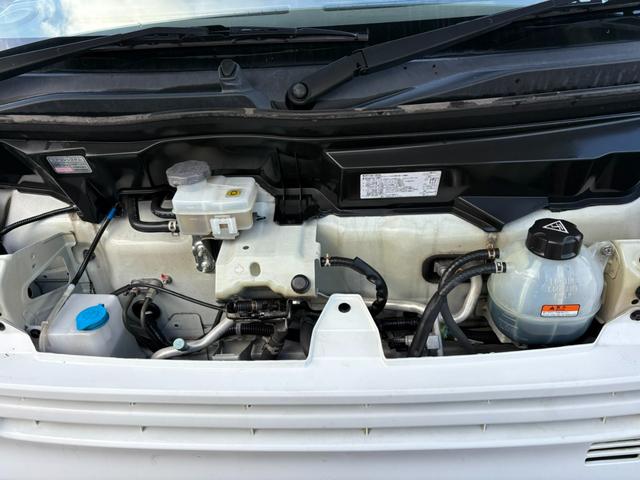 �G���W�����[�����Y��ł�