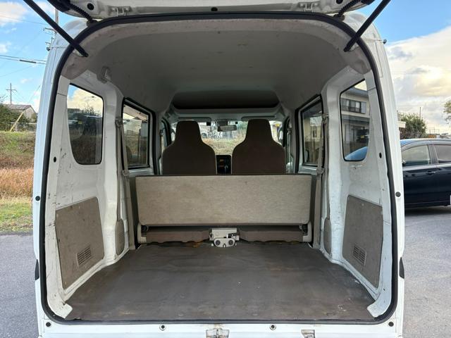 �y�g�����N�z���[�X�y�[�X���\���ɂ������܂��B�Q��ڂ�|���ăS���t�o�b�N�Ⓑ�ڕ���ςݍ��ނȂǎg�����͗l�X�B����E���W���[�Ɗ��􂢂����܂��B