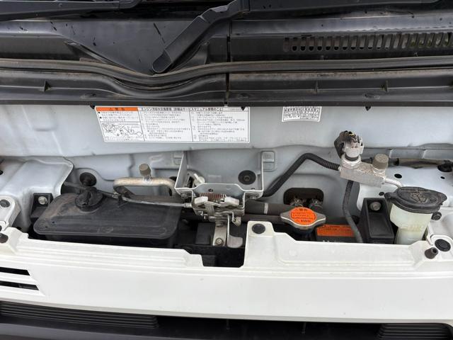 �G���W�����[�����Y��ł�