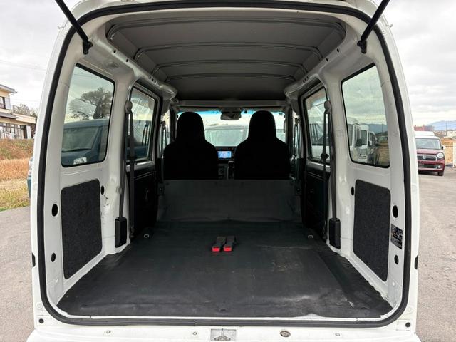 �y�g�����N�z���[�X�y�[�X���\���ɂ������܂��B�Q��ڂ�|���ăS���t�o�b�N�Ⓑ�ڕ���ςݍ��ނȂǎg�����͗l�X�B����E���W���[�Ɗ��􂢂����܂��B