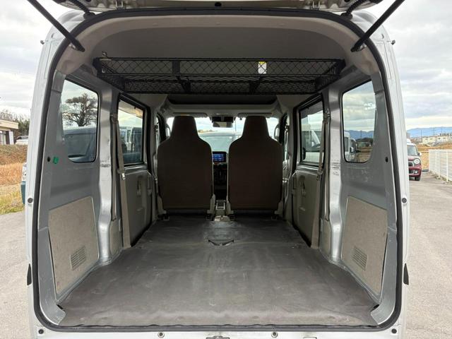 �y�g�����N�z���[�X�y�[�X���\���ɂ������܂��B�Q��ڂ�|���ăS���t�o�b�N�Ⓑ�ڕ���ςݍ��ނȂǎg�����͗l�X�B����E���W���[�Ɗ��􂢂����܂��B