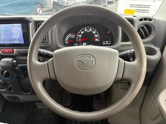 �y�C���p�l����z���E���悭�^�]���₷���݌v�ƂȂ��Ă���܂��B�C���p�l�������������Ɛ������ꂽ�f�U�C���ō����������Ă��܂��B���X�̃h���C�u��O�������܂���B