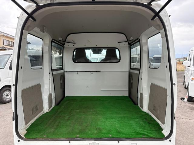 �y�g�����N�z���[�X�y�[�X���\���ɂ������܂��B�S���t�o�b�N�Ⓑ�ڕ���ςݍ��ނȂǎg�����͗l�X�B����E���W���[�Ɗ��􂢂����܂��B