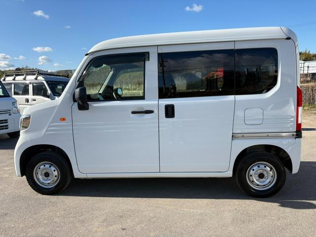 Ｎ－ＶＡＮ Ｇ・ホンダセンシング　ＣＶＴ　４ＷＤ　衝突軽減ブレーキ　横滑り防止　社外ナビ　Ｂｌｕｅｔｏｏｔｈ接続　ラジオ　オートエアコン　前席パワーウィンドウ　純正キーレス（9枚目）