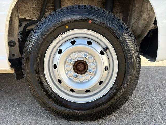 Ｎ－ＶＡＮ Ｇ・ホンダセンシング　ＣＶＴ　４ＷＤ　衝突軽減ブレーキ　横滑り防止　社外ナビ　Ｂｌｕｅｔｏｏｔｈ接続　ラジオ　オートエアコン　前席パワーウィンドウ　純正キーレス（19枚目）