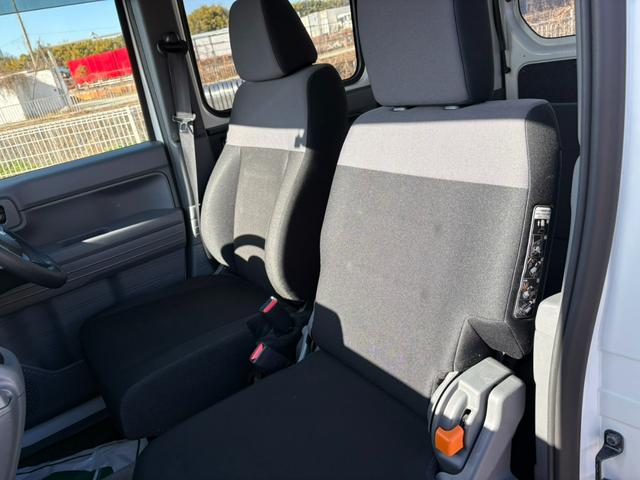 Ｎ－ＶＡＮ Ｇ・ホンダセンシング　ＣＶＴ　４ＷＤ　衝突軽減ブレーキ　横滑り防止　社外ナビ　Ｂｌｕｅｔｏｏｔｈ接続　ラジオ　オートエアコン　前席パワーウィンドウ　純正キーレス（25枚目）