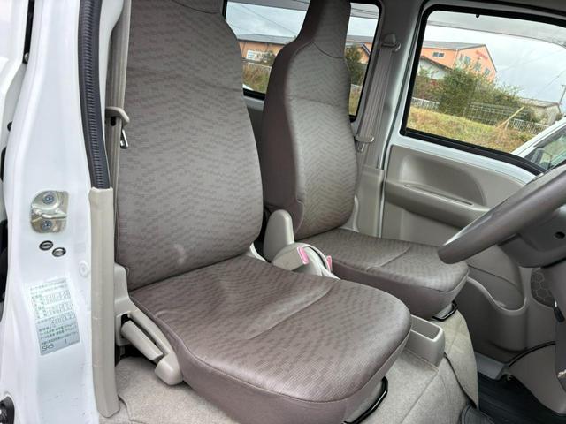 �����͂������O��I�ɃN���[�j�����s�������n���܂��B���ɂ��Ă��������t�o���邽�߃N���[�j���O�O�̂��ʐ^���f�ڂ���Ă���\�����������܂��B�������������B