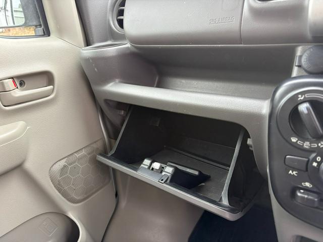 エブリイ ＰＣ　４ＡＴ　衝突軽減ブレーキ　横滑り防止　パーキングアシスト　社外ナビ　ラジオ　ＡＵＸ　マニュアルエアコン　前席パワーウィンドウ　純正キーレス（37枚目）