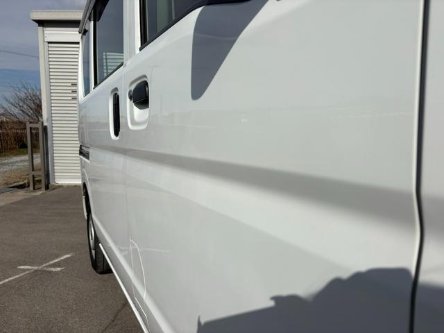 エブリイ ＰＡ　５ＡＧＳ車　２ｎｄ発進　社外ナビ　Ｂｌｕｅｔｏｏｔｈ接続　ラジオ　ＥＴＣ　ドライブレコーダー　マニュアルエアコン　キー（11枚目）