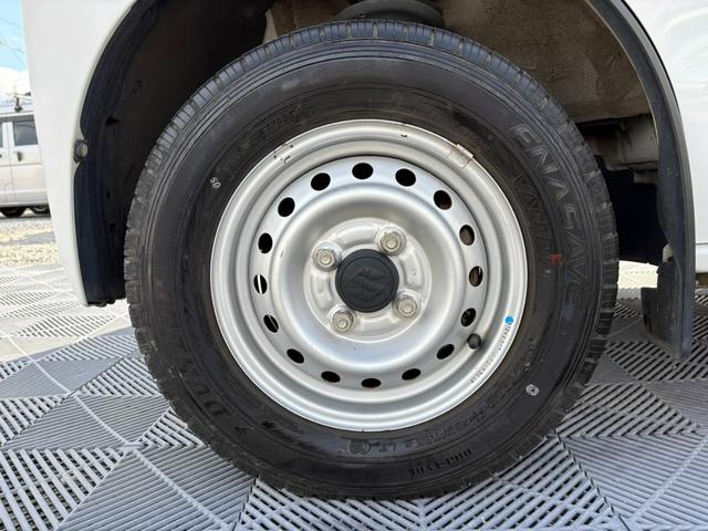 エブリイ ＰＡ　５ＡＧＳ車　２ｎｄ発進　社外ナビ　Ｂｌｕｅｔｏｏｔｈ接続　ラジオ　ＥＴＣ　ドライブレコーダー　マニュアルエアコン　キー（17枚目）