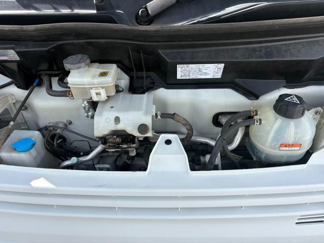 エブリイ ＰＡ　５ＡＧＳ車　２ｎｄ発進　社外ナビ　Ｂｌｕｅｔｏｏｔｈ接続　ラジオ　ＥＴＣ　ドライブレコーダー　マニュアルエアコン　キー（21枚目）