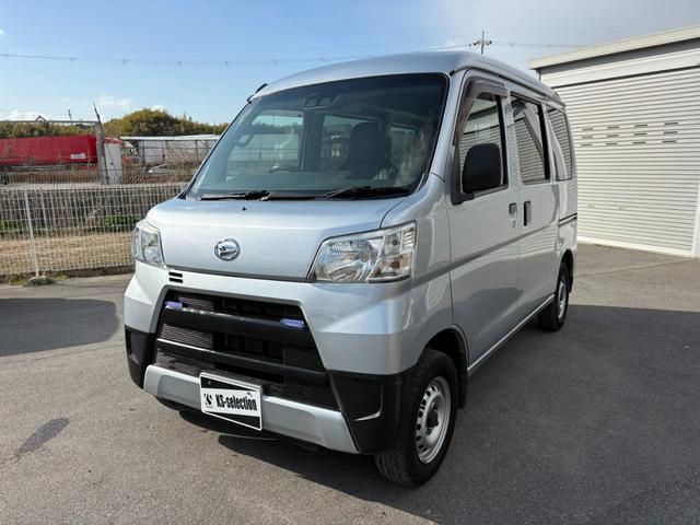 ハイゼットカーゴ ＤＸ　ＳＡＩＩＩ　４ＡＴ　衝突軽減ブレーキ　横滑り防止　アイドリングストップ　新品シートカバー付き　バックカメラ　マニュアルエアコン　前席パワーウィンドウ　純正キーレス（10枚目）
