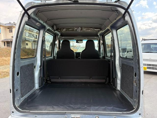 ハイゼットカーゴ ＤＸ　ＳＡＩＩＩ　４ＡＴ　衝突軽減ブレーキ　横滑り防止　アイドリングストップ　新品シートカバー付き　バックカメラ　マニュアルエアコン　前席パワーウィンドウ　純正キーレス（27枚目）