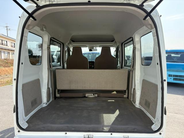 �y�g�����N�z���[�X�y�[�X���\���ɂ������܂��B�Q��ڂ�|���ăS���t�o�b�N�Ⓑ�ڕ���ςݍ��ނȂǎg�����͗l�X�B����E���W���[�Ɗ��􂢂����܂��B