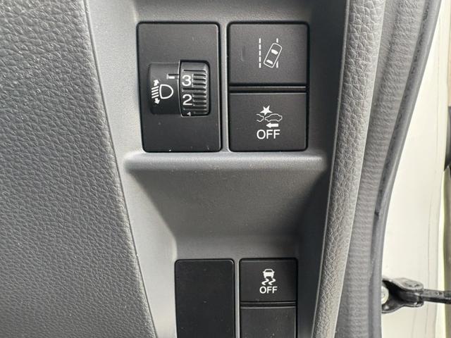 Ｎ－ＶＡＮ Ｇ・ホンダセンシング　ＣＶＴ　衝突軽減ブレーキ　横滑り防止　純正ラジオ　オートエアコン　ＥＴＣ　ドライブレコーダー　前席パワーウィンドウ　純正キーレス（24枚目）