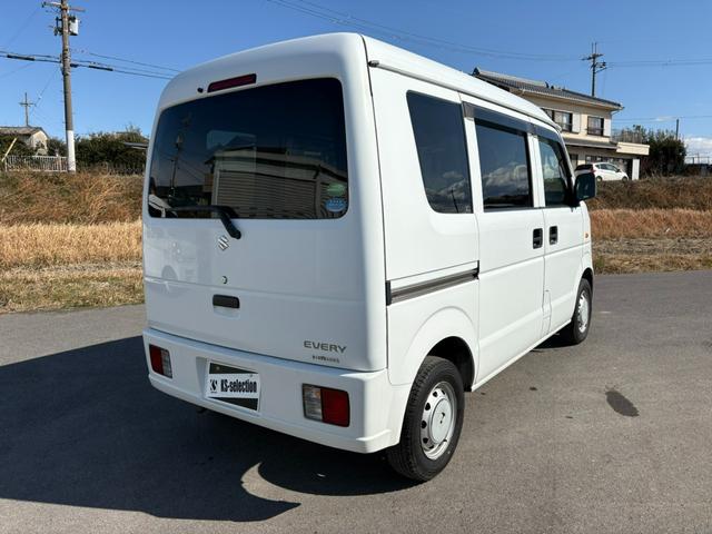 エブリイ ＰＣ　３ＡＴ　４ＷＤ　純正ラジオ　マニュアルエアコン　前席パワーウィンドウ　純正キーレス（6枚目）