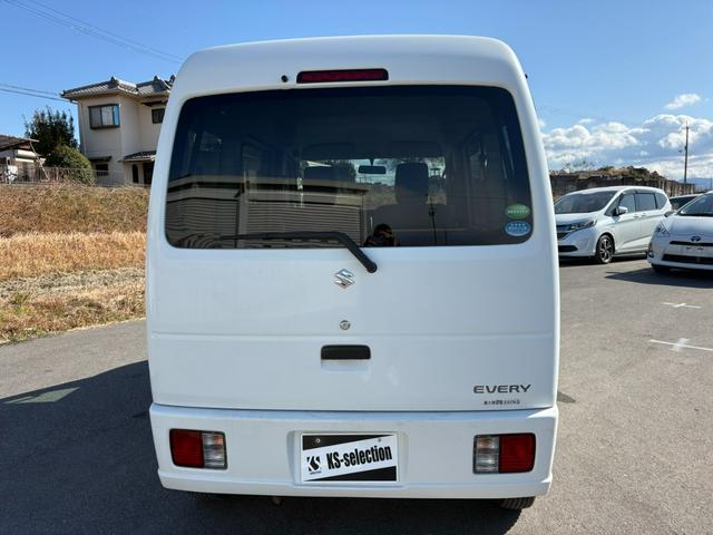 エブリイ ＰＣ　３ＡＴ　４ＷＤ　純正ラジオ　マニュアルエアコン　前席パワーウィンドウ　純正キーレス（7枚目）