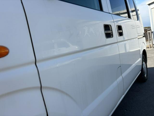 エブリイ ＰＣ　３ＡＴ　４ＷＤ　純正ラジオ　マニュアルエアコン　前席パワーウィンドウ　純正キーレス（12枚目）
