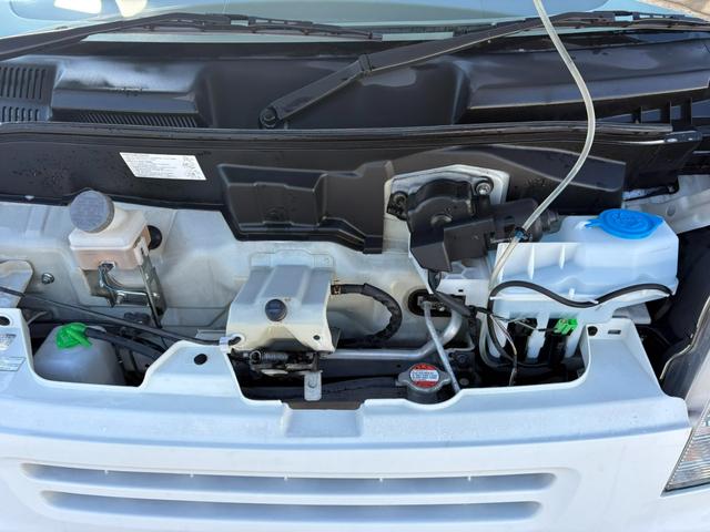 エブリイ ＰＣ　３ＡＴ　４ＷＤ　純正ラジオ　マニュアルエアコン　前席パワーウィンドウ　純正キーレス（22枚目）