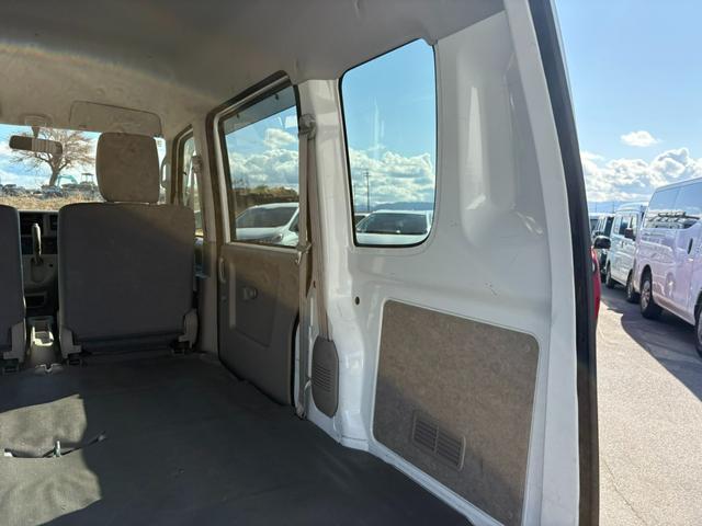 エブリイ ＰＣ　３ＡＴ　４ＷＤ　純正ラジオ　マニュアルエアコン　前席パワーウィンドウ　純正キーレス（29枚目）