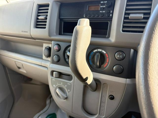 エブリイ ＰＣ　３ＡＴ　４ＷＤ　純正ラジオ　マニュアルエアコン　前席パワーウィンドウ　純正キーレス（38枚目）