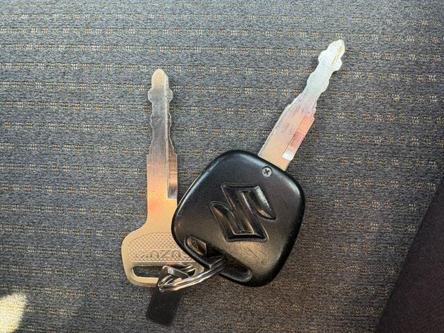 エブリイ ＰＣ　３ＡＴ　４ＷＤ　純正ラジオ　マニュアルエアコン　前席パワーウィンドウ　純正キーレス（42枚目）