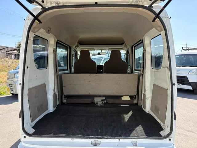 �y�g�����N�z���[�X�y�[�X���\���ɂ������܂��B�Q��ڂ�|���ăS���t�o�b�N�Ⓑ�ڕ���ςݍ��ނȂǎg�����͗l�X�B����E���W���[�Ɗ��􂢂����܂��B