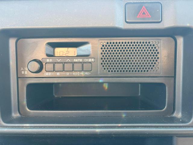 ハイゼットカーゴ 　セパレート２シータＳＡＩＩＩ　４ＡＴ　衝突軽減ブレーキ　横滑り防止　アイドリングストップ　ＥＴＣ　純正ラジオ　マニュアルエアコン　キー（32枚目）
