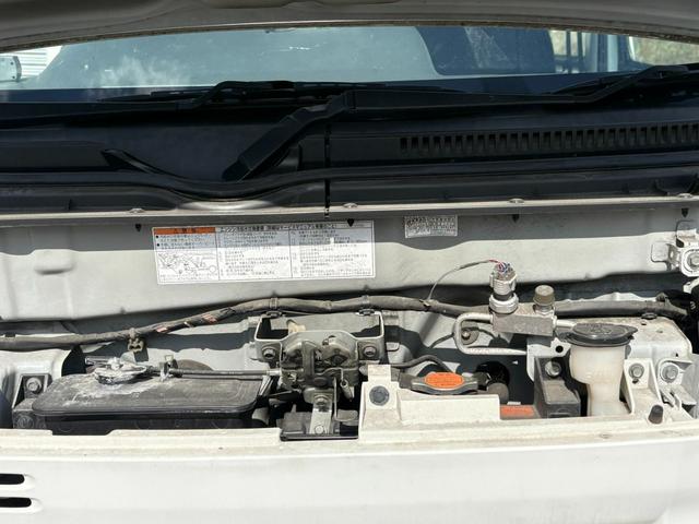 �����͂������O��I�ɃN���[�j�����s�������n���܂��B���ɂ��Ă��������t�o���邽�߃N���[�j���O�O�̂��ʐ^���f�ڂ���Ă���\�����������܂��B�������������B