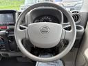 【純正ステアリング】手にしっかり馴染みとても運転しやすいハンドルです。ハンドルを握った感触も良くフィットします。
