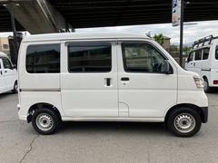 【仕入れプロが拘り抜いた車両】当店の展示車両はメーターの改ざん、修復歴の不当表示は一切ございません。安心してお買い求めください。ＫＳ−ＳＥＬＥＣＴＩＯＮ　泉北店　０７２−３４９−７１２４ 5