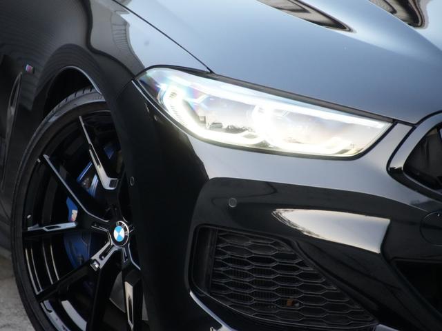 ８シリーズ Ｍ８５０ｉ　ｘＤｒｉｖｅ　グランクーペ　Ｍパフォーマンス／ブラックカスタム／２０インチＡＷ／コニャックレザー／シートヒーター・クーラー／ＨＵＤ／Ｍブレーキ／サンルーフ／アクティブクルーズコントロール／アンビエントライト／無線カープレイ（2枚目）