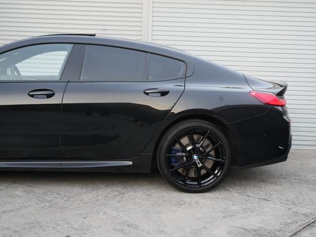 ８シリーズ Ｍ８５０ｉ　ｘＤｒｉｖｅ　グランクーペ　Ｍパフォーマンス／ブラックカスタム／２０インチＡＷ／コニャックレザー／シートヒーター・クーラー／ＨＵＤ／Ｍブレーキ／サンルーフ／アクティブクルーズコントロール／アンビエントライト／無線カープレイ（14枚目）