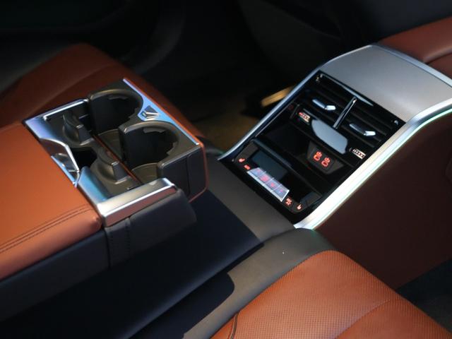 ８シリーズ Ｍ８５０ｉ　ｘＤｒｉｖｅ　グランクーペ　Ｍパフォーマンス／ブラックカスタム／２０インチＡＷ／コニャックレザー／シートヒーター・クーラー／ＨＵＤ／Ｍブレーキ／サンルーフ／アクティブクルーズコントロール／アンビエントライト／無線カープレイ（49枚目）
