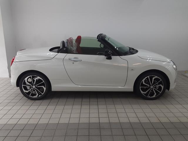 コペン セロ 届出済み未使用車 保証継承付 レッド内装インテリア オプション切削16インチアルミ リヤソナー 電動オープン シートヒーター LEDヘッドライト ステアリングスイッチ スマートキー(5枚目)