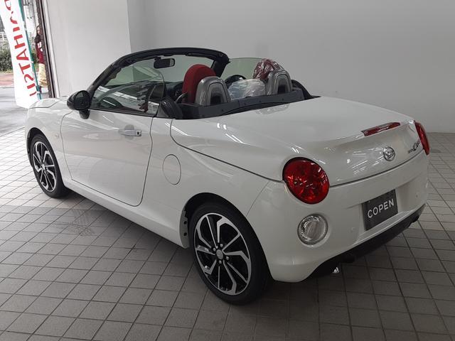 コペン セロ 届出済み未使用車 保証継承付 レッド内装インテリア オプション切削16インチアルミ リヤソナー 電動オープン シートヒーター LEDヘッドライト ステアリングスイッチ スマートキー(7枚目)