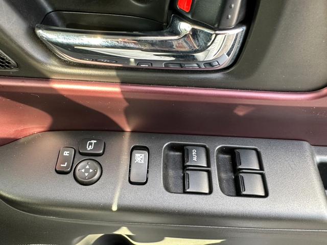 スペーシアカスタム ハイブリッドXSターボ ハイブリッドXSターボ(4名)ETC・バックカメラ・全周囲カメラ・ドライブレコーダー前後・シートヒーター・パワステ・オットマン(30枚目)