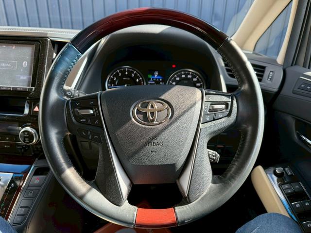 ヴェルファイア 2.5V 両側パワースライドドア 外品20インチアルミホイール ブレーキホールド オートエアコン リアエアコン ナビNSZT-Y64T パワーウインドウ バックカメラ ウインカーミラー LEDテール ETC(8枚目)